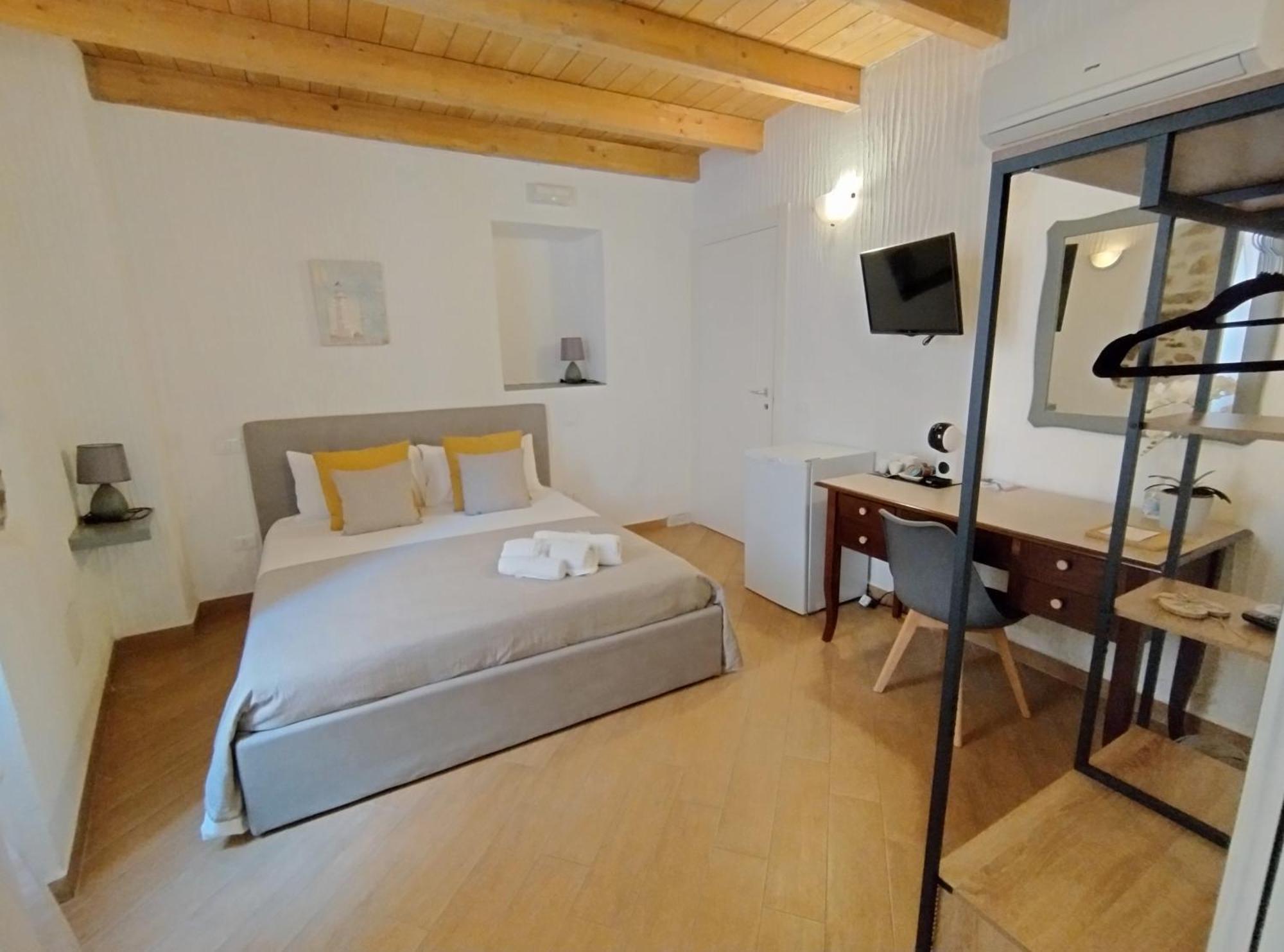 Holmann Suite & Rooms Olbia Exterior foto